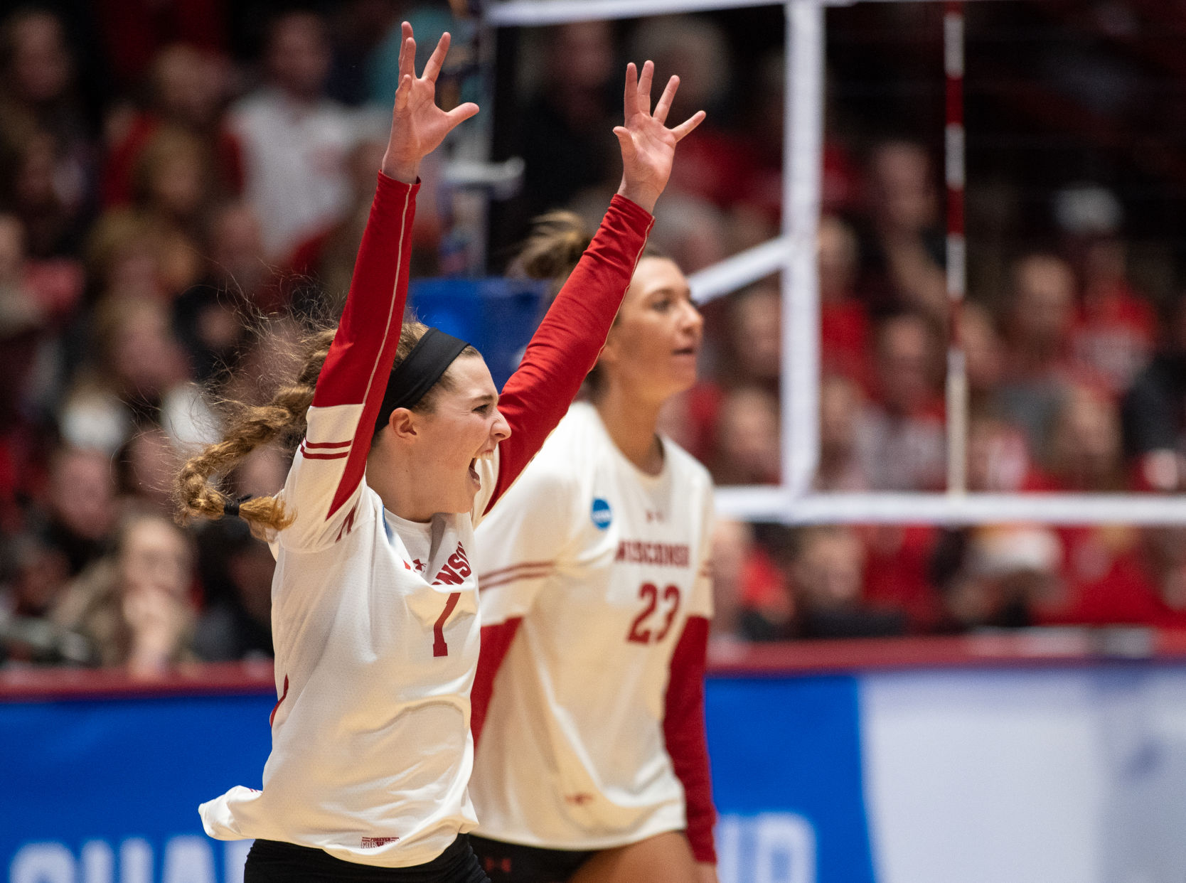 Nebraska Volleyball vs. Wisconsin Photo No. 15